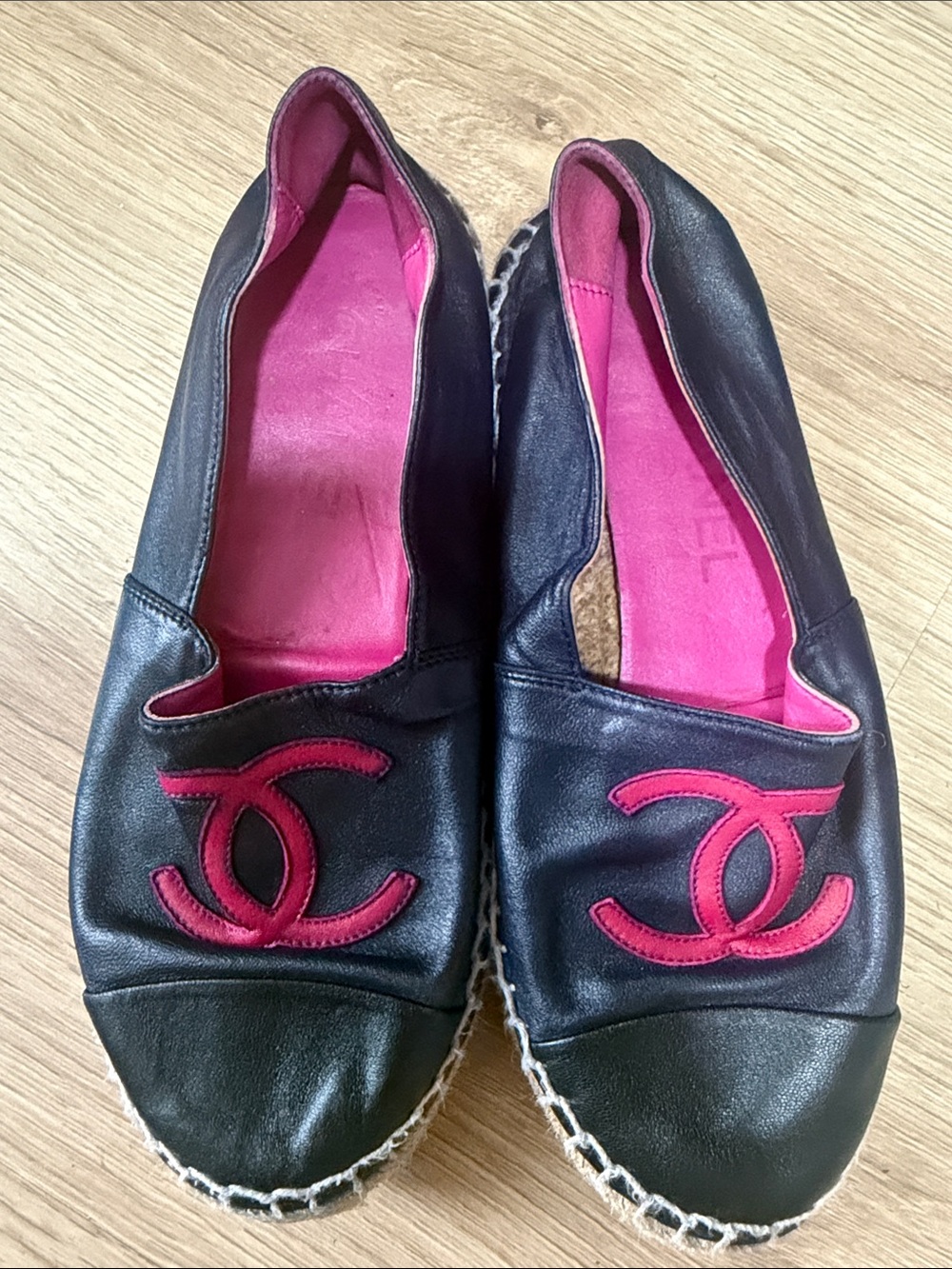 Chanel Black Leather CC Espadrilles Burgundy Logo Flats - Picture 2 of 7